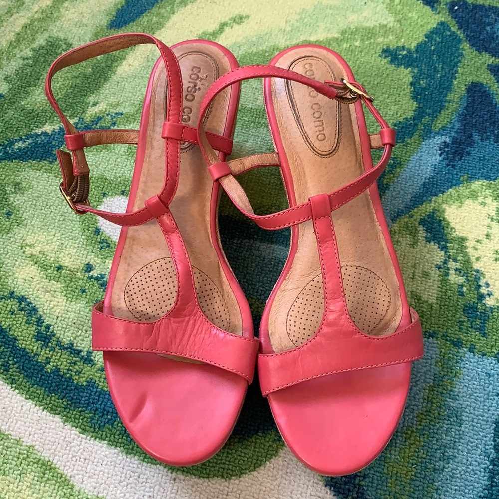 Corso Como pink leather wedges!